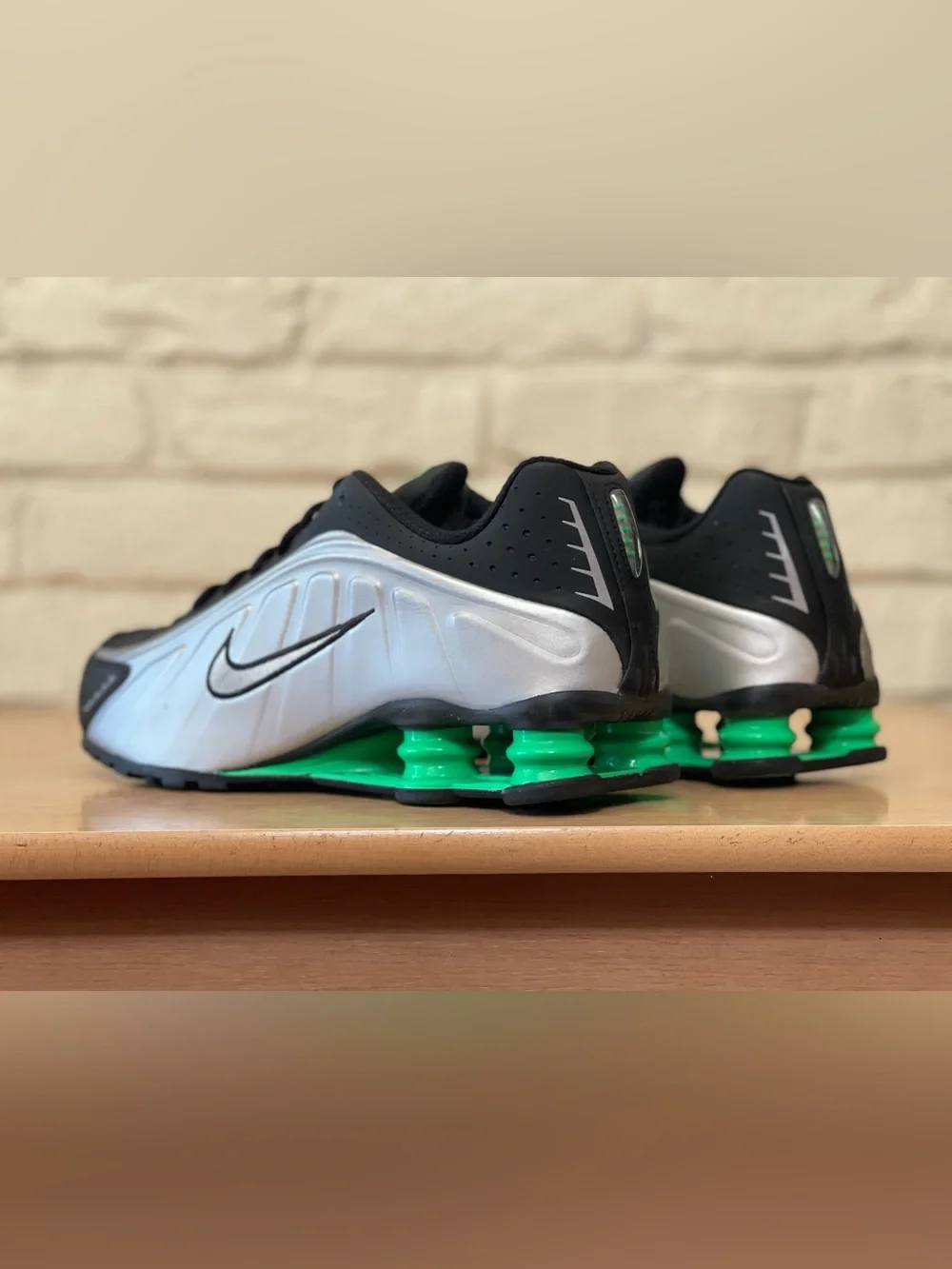 Nike shox r4